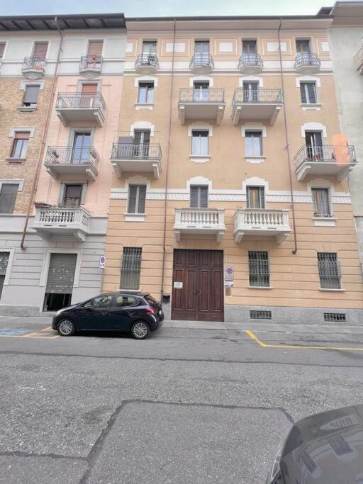 Appartamento Spazioso Vicino Al Centro Torino Exterior foto